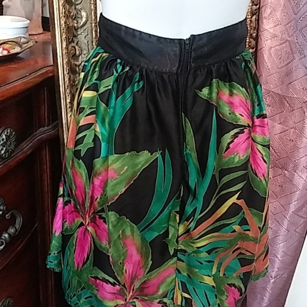 Double zero. Dress   - Picture 8 of 9